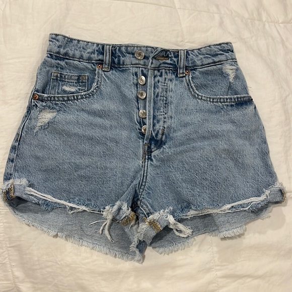Women’s Denim Shorts from H&M - Picture 2 of 5